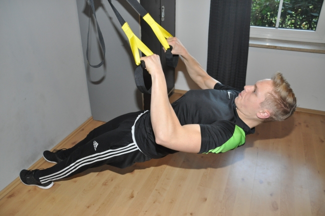 Rücken Training mit trx breit