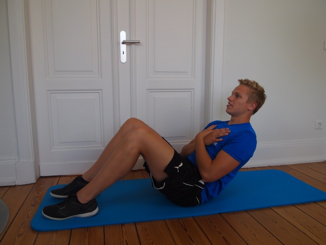 sit ups crunches fitness zuhause
